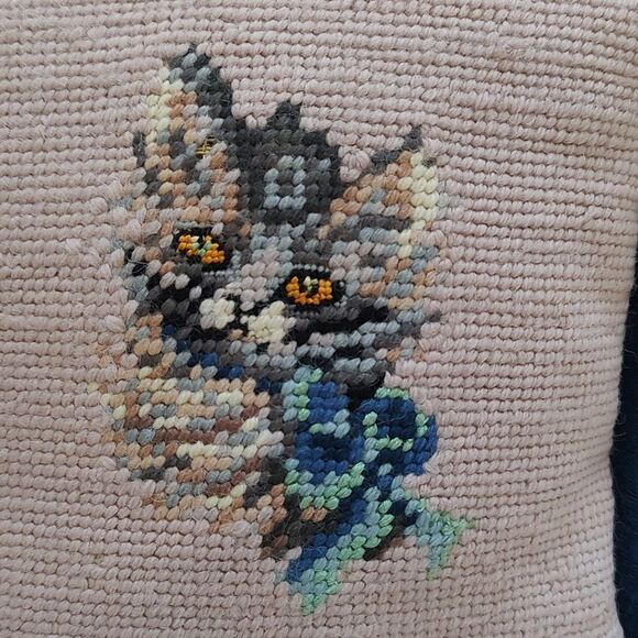Vintage Needlepoint Gray Tabby Kitten Pillow Blue Velvet Backing - Picture 3 of 8